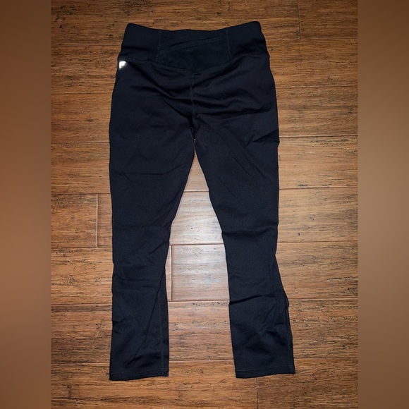 💋 Women’s Size M- Fabletics Bundle - Picture 7 of 9